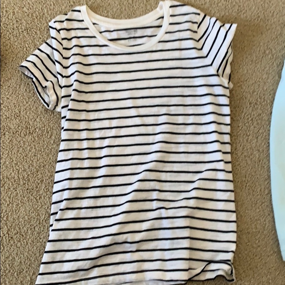 mossimo striped t-shirt